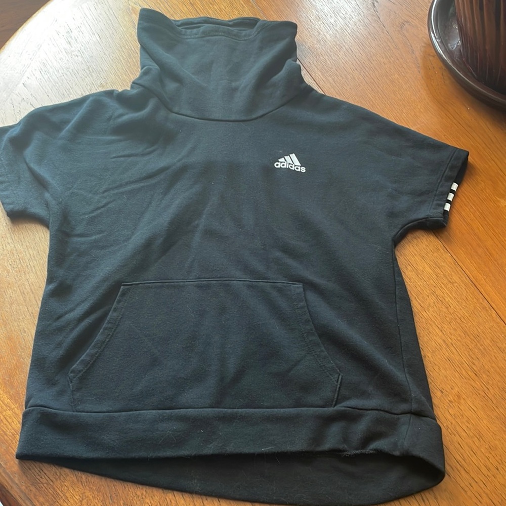Adidas short sleeve pullover size xl  16